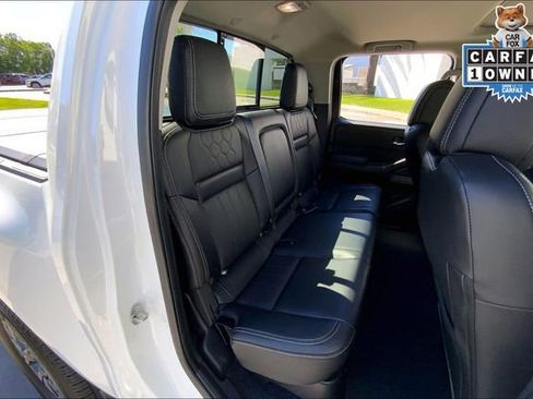 Used 2024 Nissan Frontier SL w/ Technology Package AWD/4WD image 27