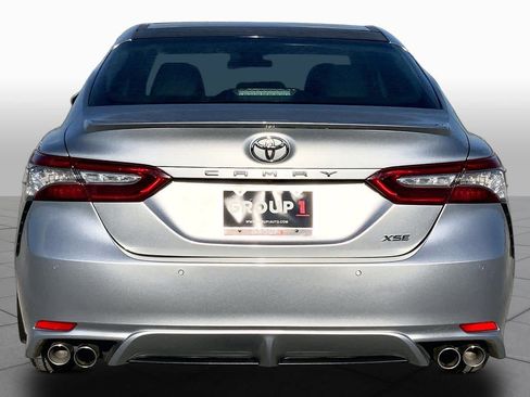 Used 2018 Toyota Camry XSE FWD image 5