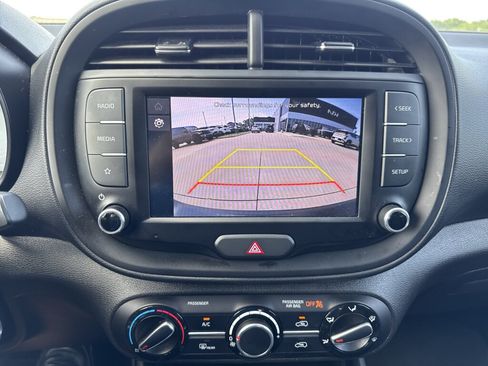 Certified 2024 Kia Soul LX w/ Option Group 015 FWD image 30