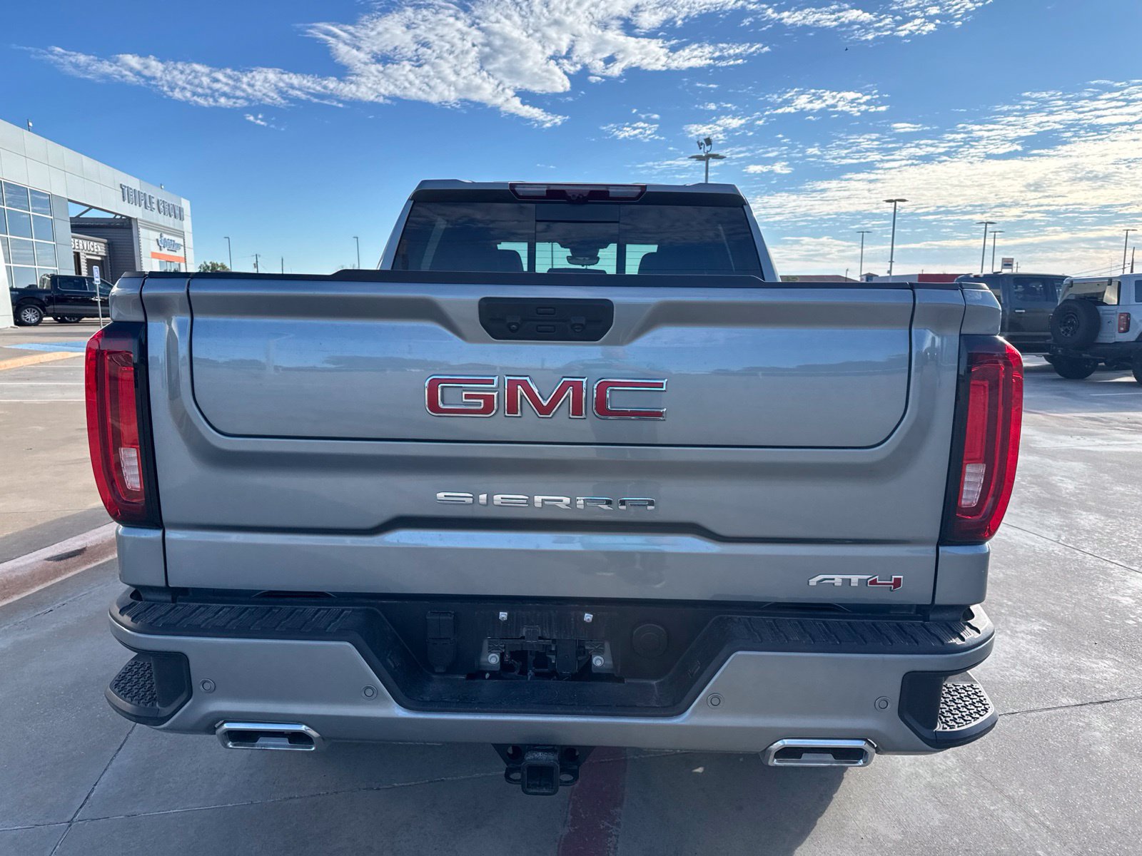 Used 2026 GMC Sierra 1500 AT4 w/ Technology Package AWD/4WD image 4