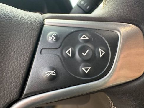 Used 2018 GMC Yukon SLT image 8