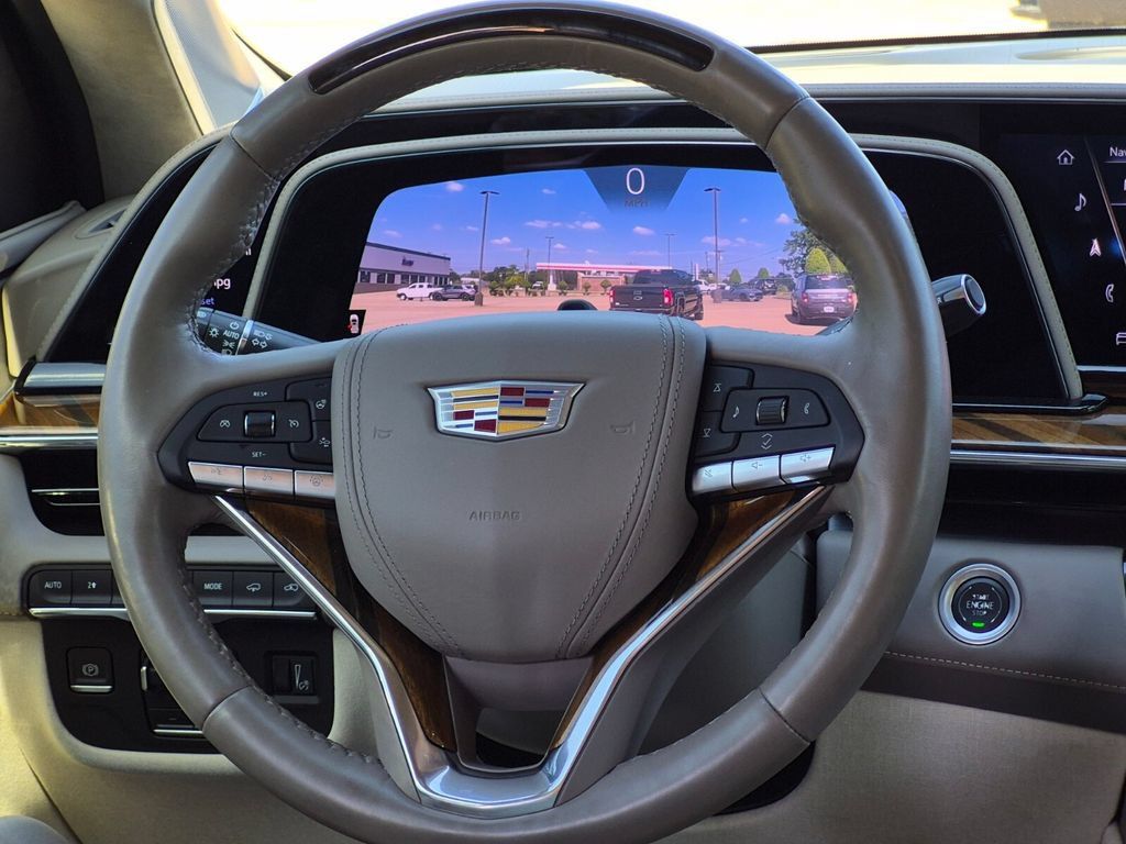 Used 2024 Cadillac Escalade Premium Luxury Platinum w/ Heavy-Duty Trailer Package AWD/4WD image 15