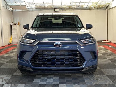 Used 2025 Toyota Grand Highlander FWD image 2