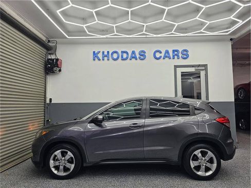 Used 2016 Honda HR-V EX image 1