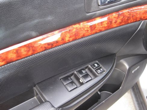 Used 2011 Subaru Outback 3.6R Limited image 20