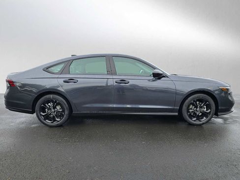 New 2025 Honda Accord SE image 2