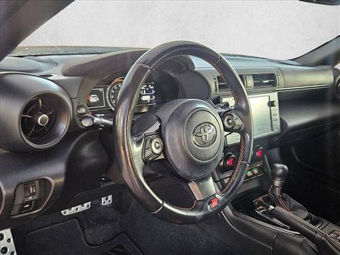 Used 2023 Toyota GR86 10th Anniversary SE RWD image 9