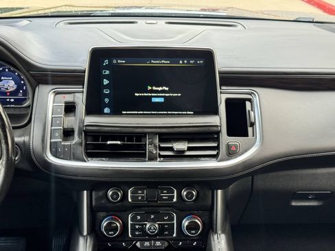 Used 2022 Chevrolet Suburban LT w/ Luxury Package RWD image 27