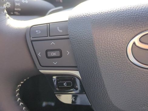 Used 2026 Toyota Camry SE FWD image 19