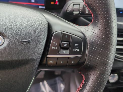 Used 2025 Ford Escape ST-Line w/ Equipment Group 301A FWD image 18