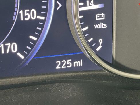 Used 2023 Buick Enclave Avenir w/ Trailering Package, 5000 lbs. FWD image 12