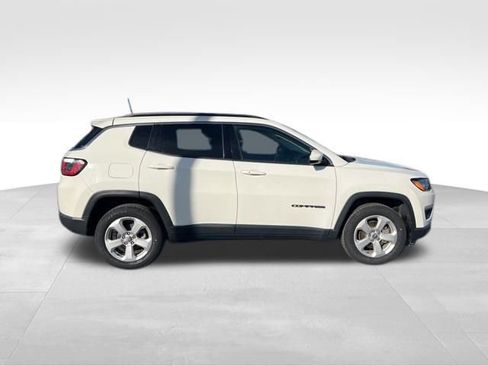 Used 2019 Jeep Compass Latitude w/ Popular Equipment Group image 8