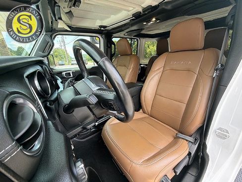 Used 2021 Jeep Wrangler Unlimited Sahara AWD/4WD image 12