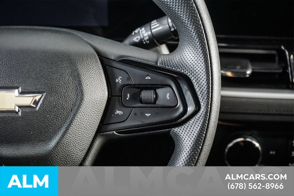 Used 2025 Chevrolet TrailBlazer LT AWD/4WD image 24