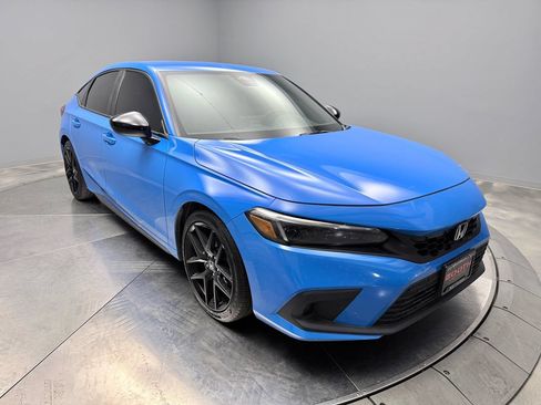 Used 2024 Honda Civic Sport image 3