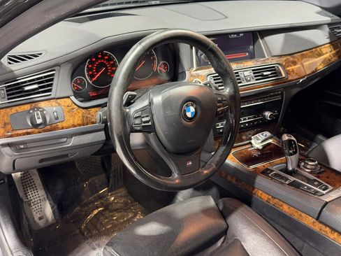 Used 2013 BMW 740Li image 21