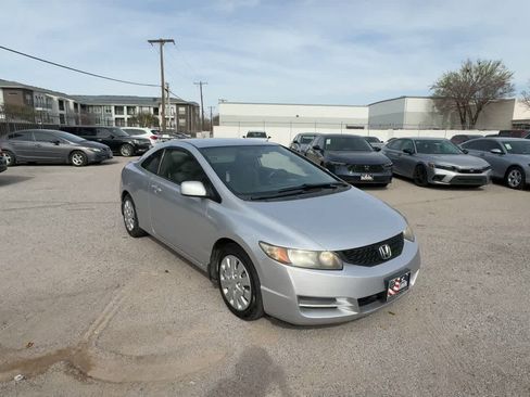 Used 2011 Honda Civic LX image 2