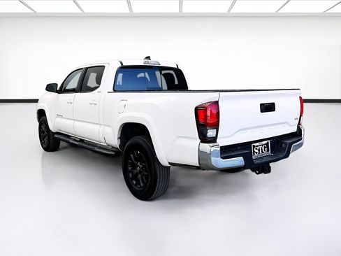 Used 2021 Toyota Tacoma SR5 RWD image 6
