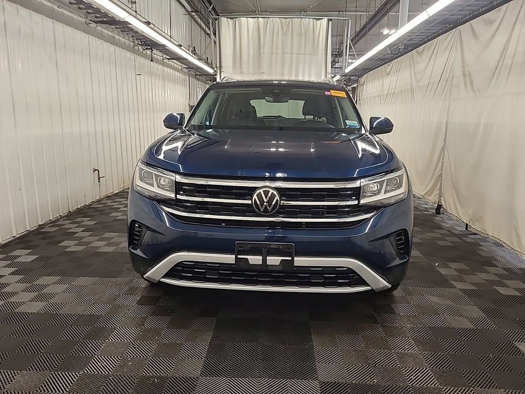 Used 2023 Volkswagen Atlas SEL AWD/4WD image 2