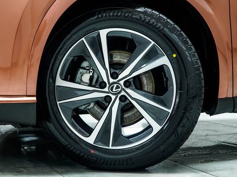 Used 2024 Lexus RX 350 Premium w/ Convenience Package image 6