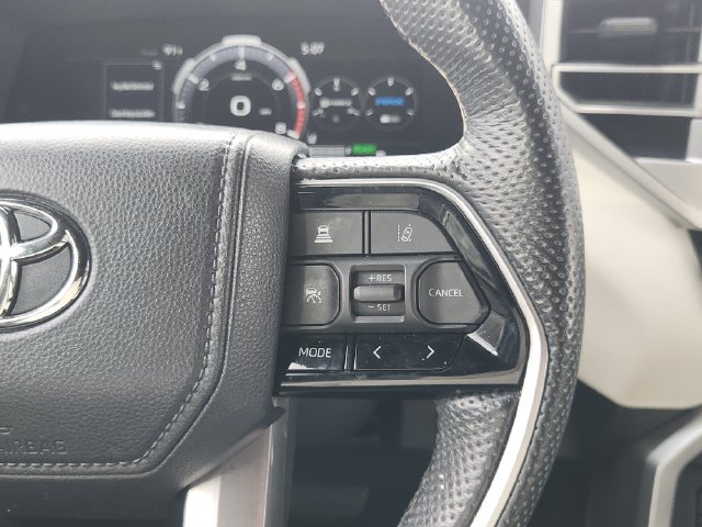 Used 2023 Toyota Sequoia Capstone AWD/4WD image 29