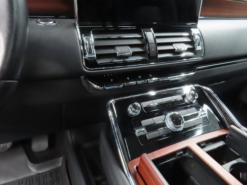 Used 2023 Lincoln Navigator L Reserve w/ Equipment Group 201A image 66