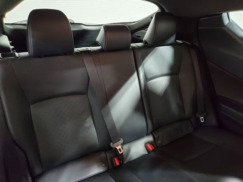 Certified 2019 Toyota C-HR Limited image 11