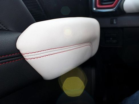 Used 2023 GMC Canyon AT4X image 23