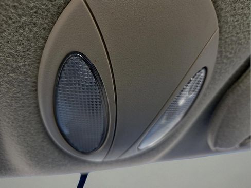 Used 2003 Saturn ION Level 3 w/ Travel Pkg image 21