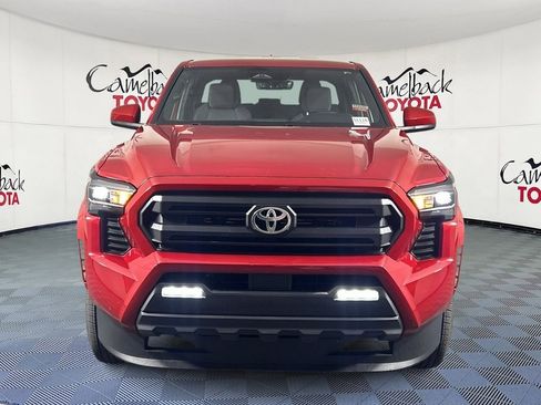 Used 2025 Toyota Tacoma SR5 image 3