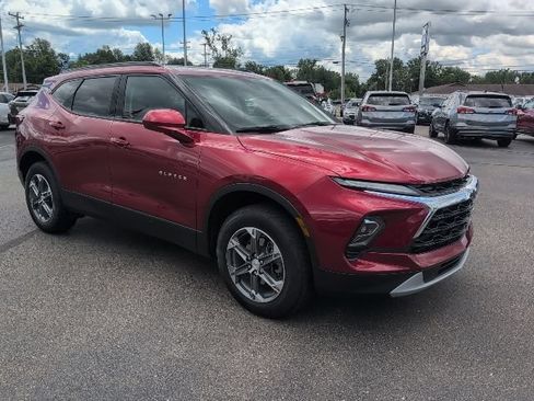 Used 2024 Chevrolet Blazer LT w/ Convenience Package FWD image 11