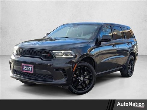 Used 2023 Dodge Durango GT image 1