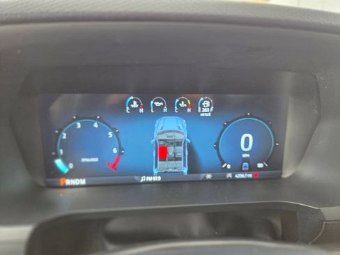 Used 2025 Ford F150 XLT w/ Equipment Group 301A Standard AWD/4WD image 18