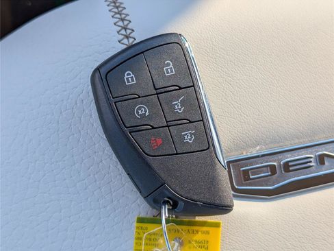Used 2026 GMC Yukon XL Denali w/ Advanced Technology Package RWD image 34