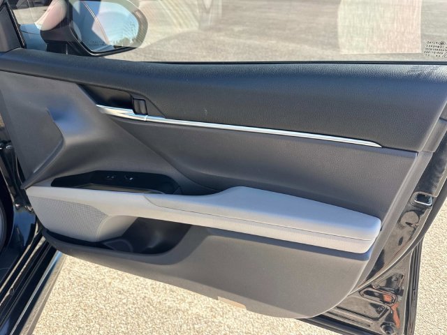 Used 2019 Toyota Camry SE w/ Audio Package FWD image 13