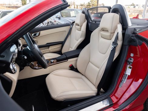 Used 2016 Mercedes-Benz SLK 350 image 20