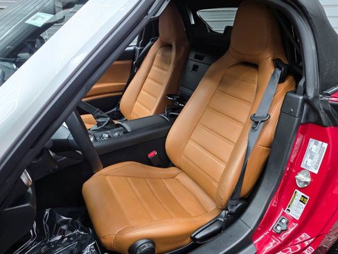 Used 2017 FIAT 124 Spider Lusso RWD image 15