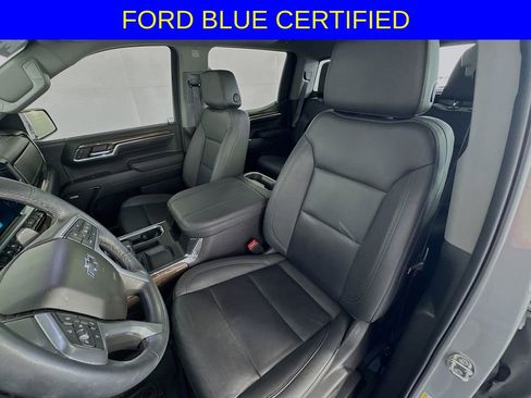 Used 2024 Chevrolet Silverado 1500 LT Trail Boss w/ Convenience Package II AWD/4WD image 25