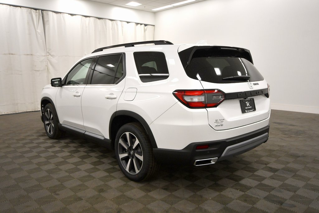 Used 2025 Honda Pilot Elite image 5