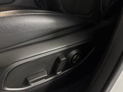 Used 2025 Jeep Grand Cherokee Altitude image 23