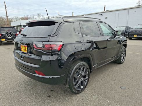 Certified 2024 Jeep Compass Limited w/ High Altitude Package AWD/4WD image 6