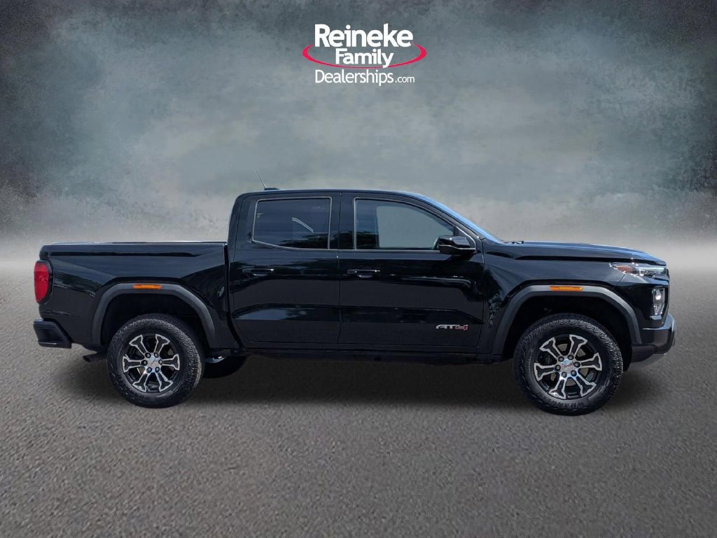 Used 2025 GMC Canyon AT4 w/ Technology Plus Package AWD/4WD image 5