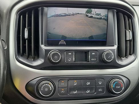 Used 2022 Chevrolet Colorado LT w/ Fleet Safety Package RWD image 16