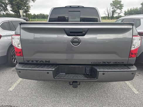Certified 2019 Nissan Titan SV w/ SV Convenience Package AWD/4WD image 4