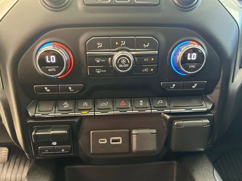 Used 2020 Chevrolet Silverado 1500 LT Trail Boss image 30