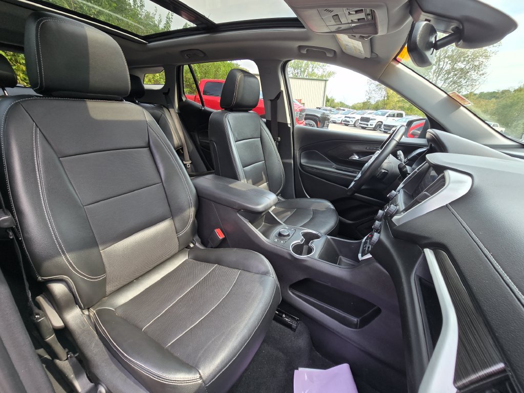 Used 2024 GMC Terrain SLT w/ Elevation Edition AWD/4WD image 23