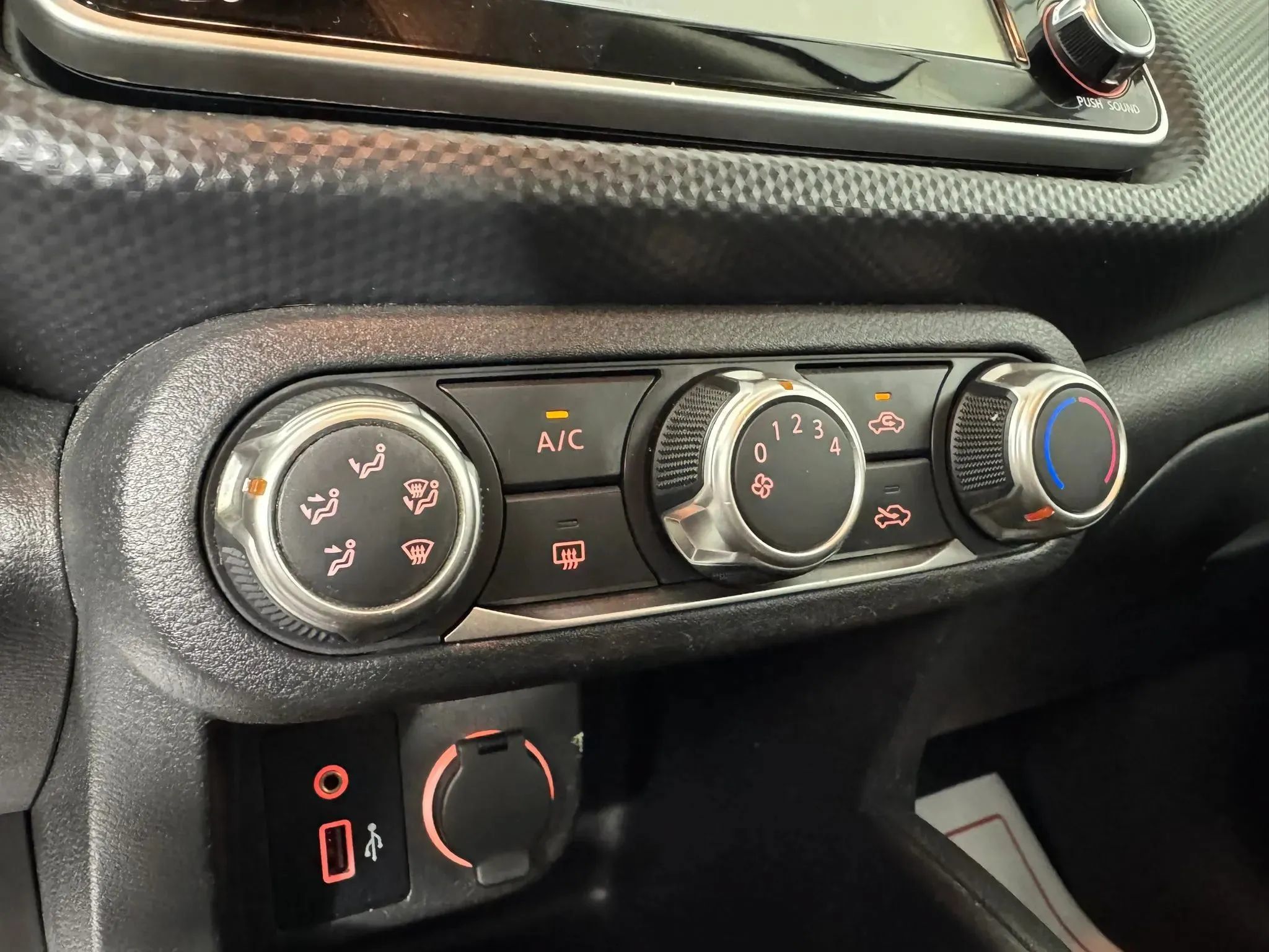 Used 2022 Nissan Kicks S FWD image 21