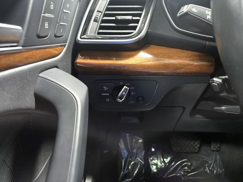 Used 2023 Audi Q5 2.0T Premium Plus image 14
