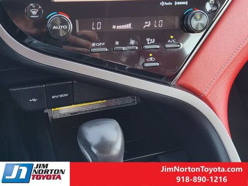 Used 2020 Toyota Camry XSE FWD image 20