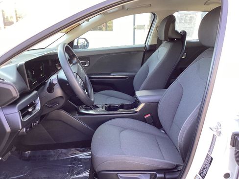 Used 2025 Kia K4 FWD image 10